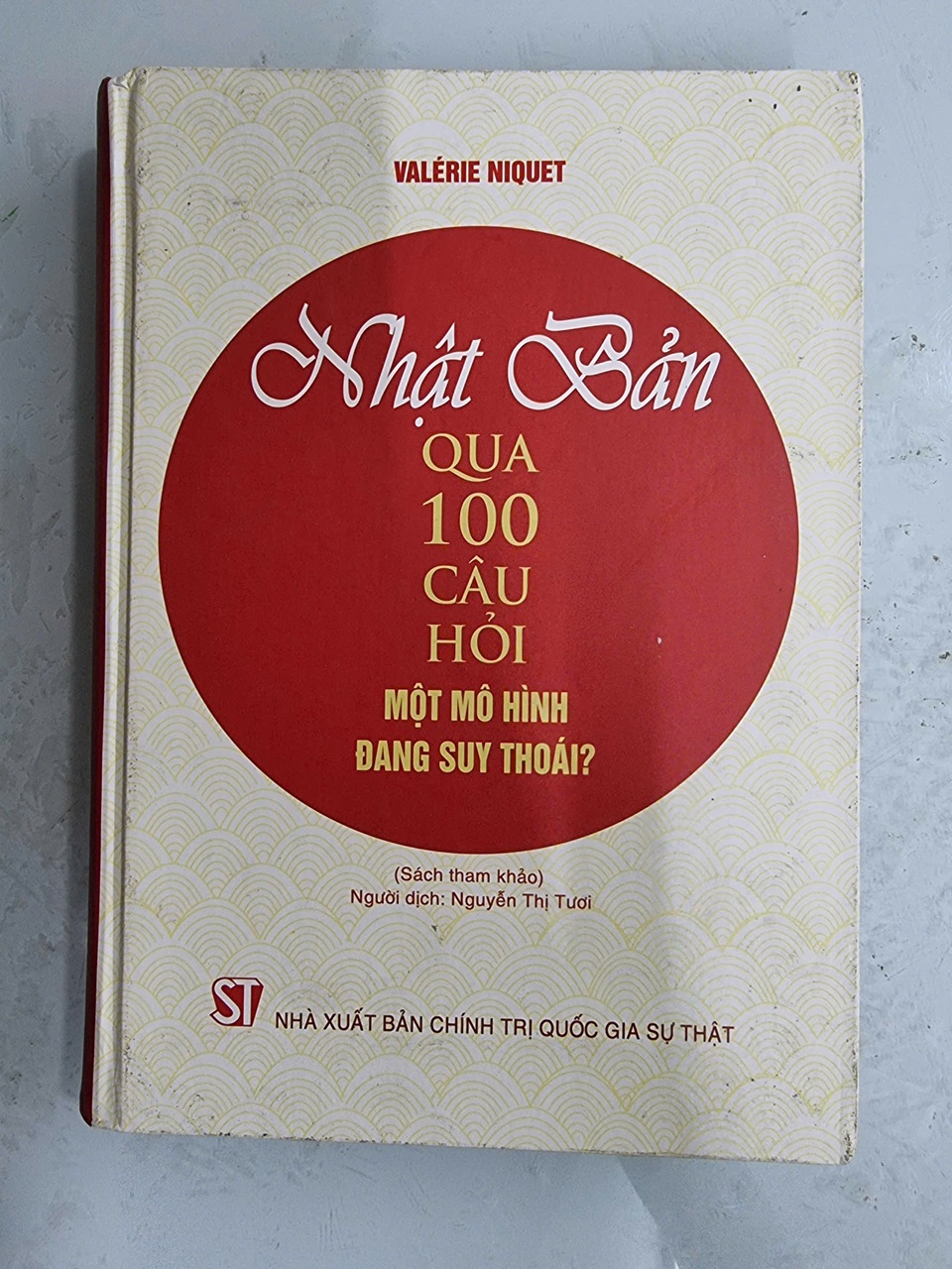 Nhật Bản qua 100 câu hỏi: Một mô hình đang suy thoái