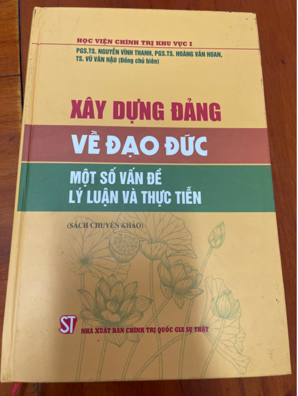 Xây dựng Đảng về đạo đức một số vấn đề lý luận và thực tiễn