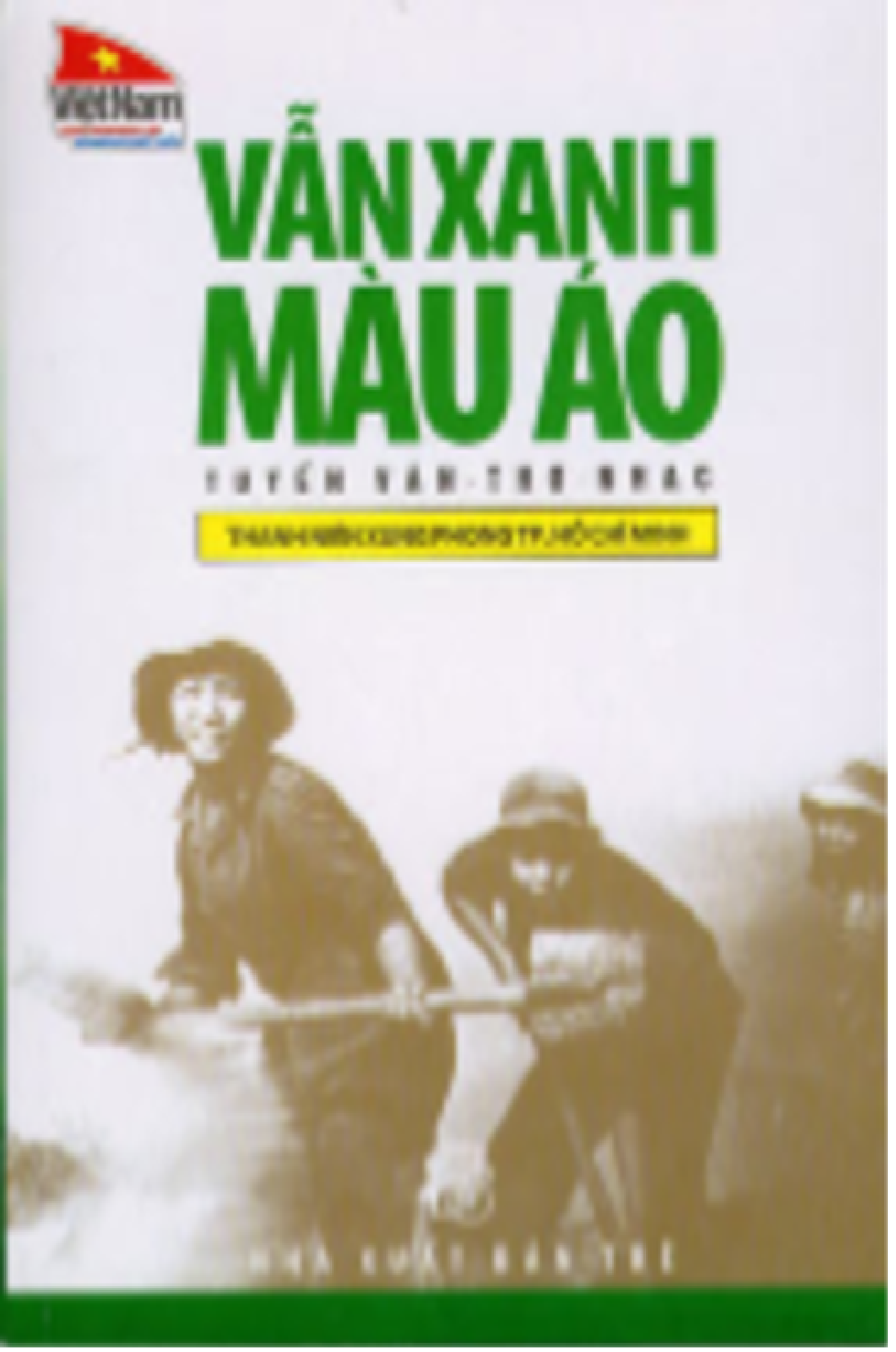 Vẫn xanh màu áo