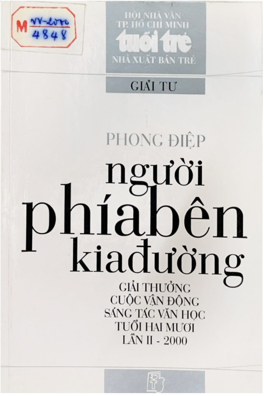Người phía bên kia đường